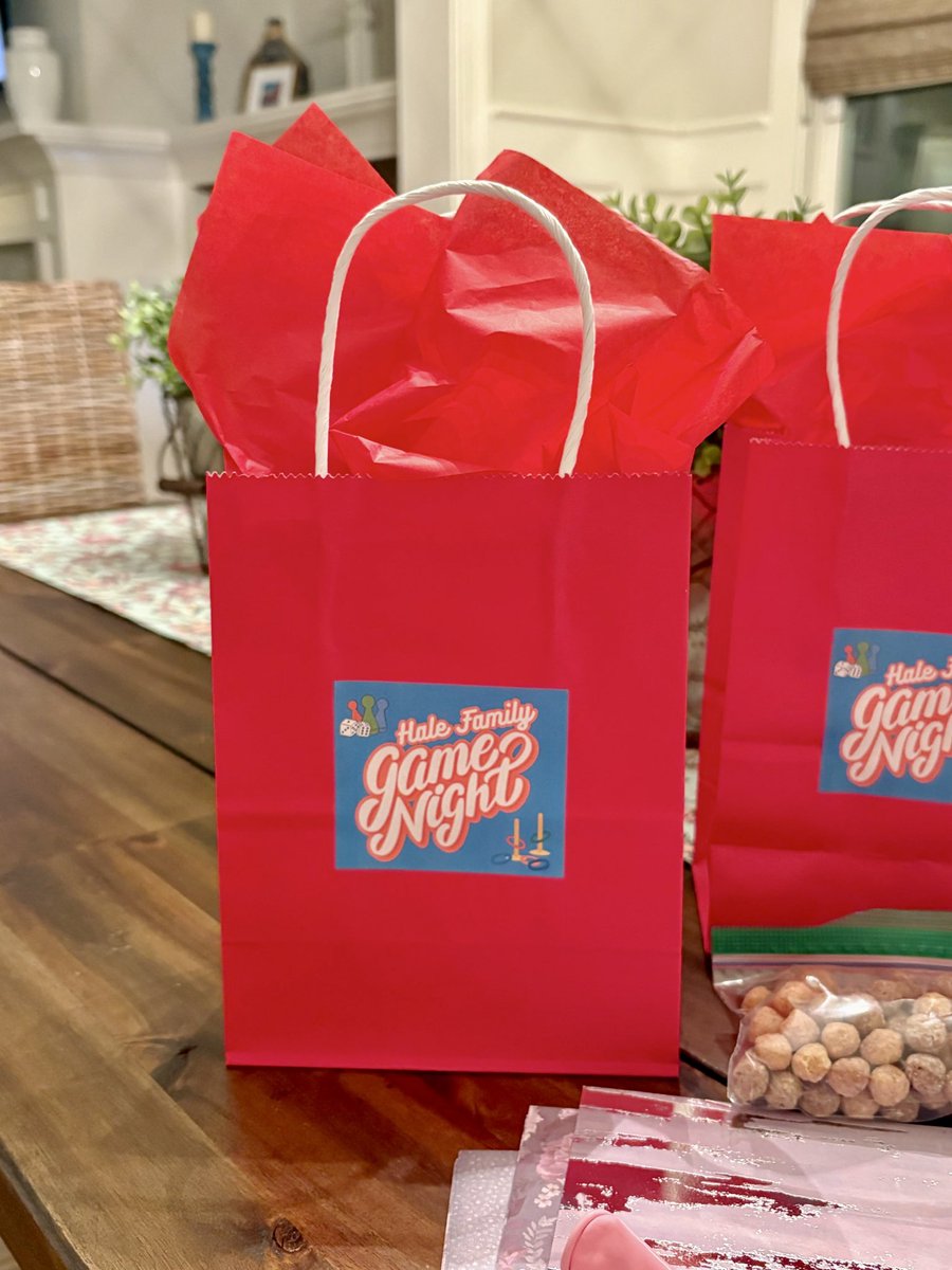 Jenny Hale tweet media