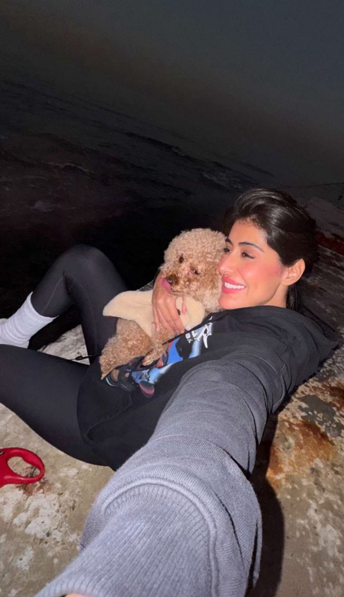 عماتكم😵‍💫

رهف وحنين ودلال وفرح🥵🔥
ماله داعي اقول زياده كل واحد عارف شغله💦👅