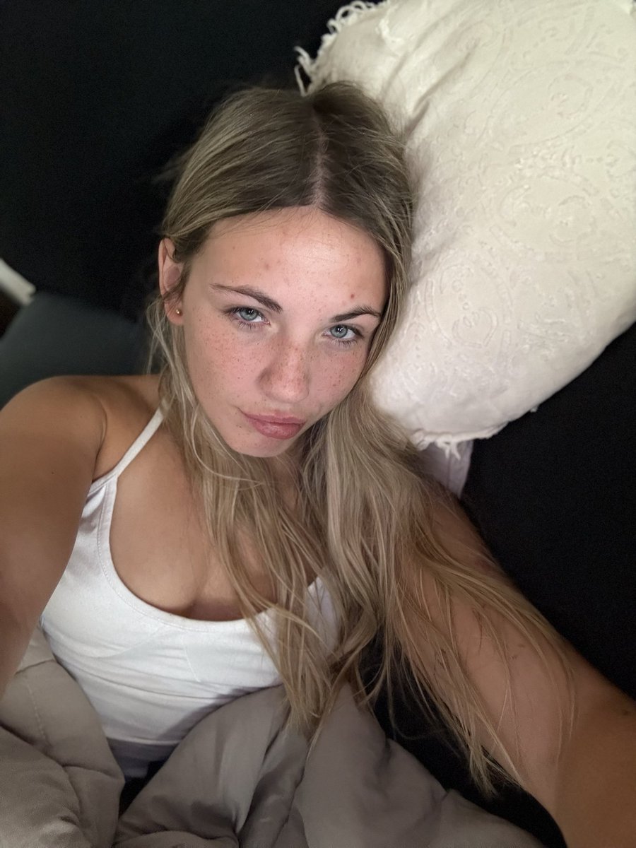 itselizabrooks's tweet photo. @taylorxmelons yes or no https://t.co/93TDTVg331