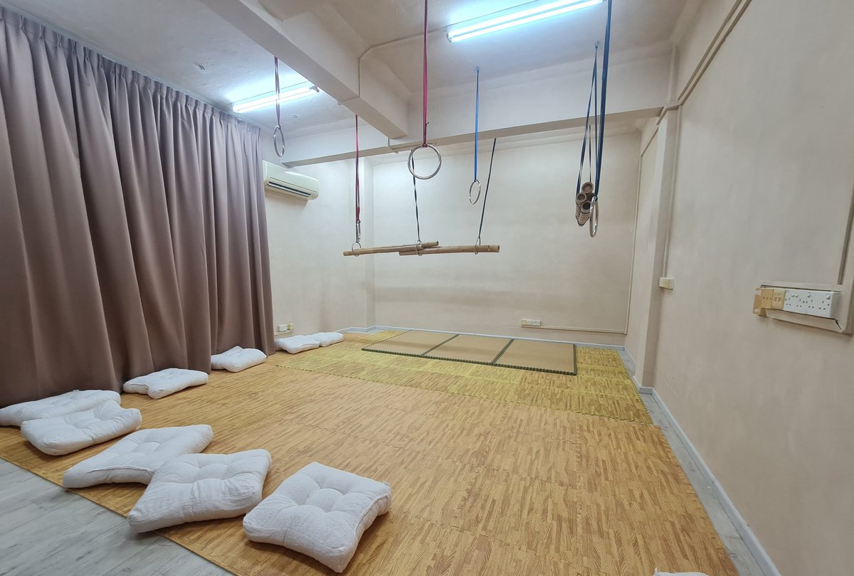 The making of: Last June we opened a permanent rope studio in Singapore. We pride ourselves for being an LGBTQ+ focused space for shibari in Singapore!