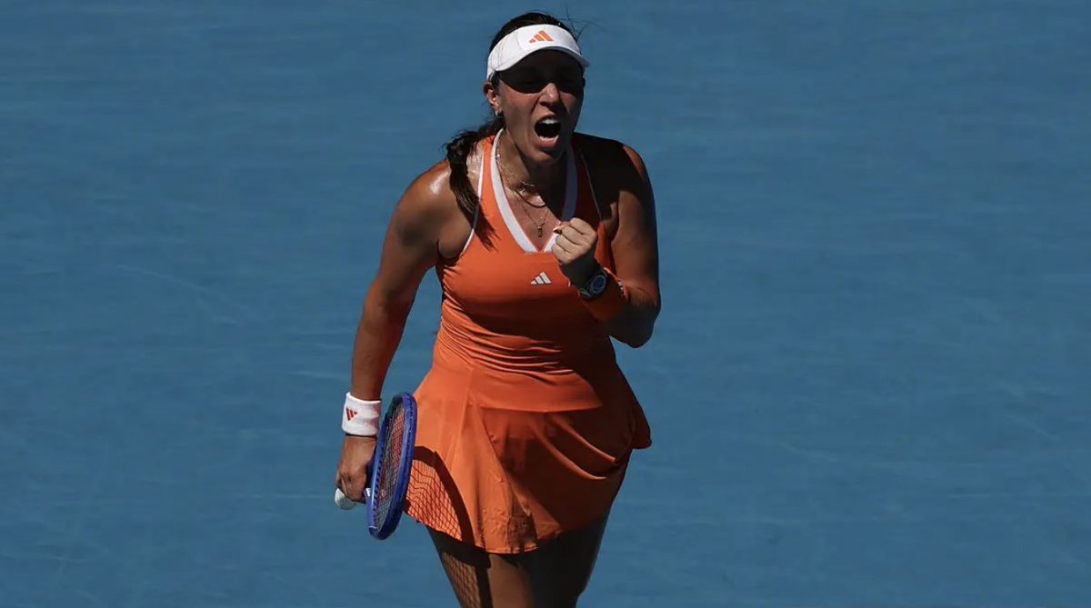 josemorgado's tweet image. World #6 Jessica Pegula plays a great match to beat the defending champion Madison Keys 6-3, 6-4 and reach the QFs at the #AusOpen for a 4th time, first since 2023.

4th career top 10 win at a Slam
9th career Grand Slam QF

Keys will leave the top 10 one year after her 1st GS.