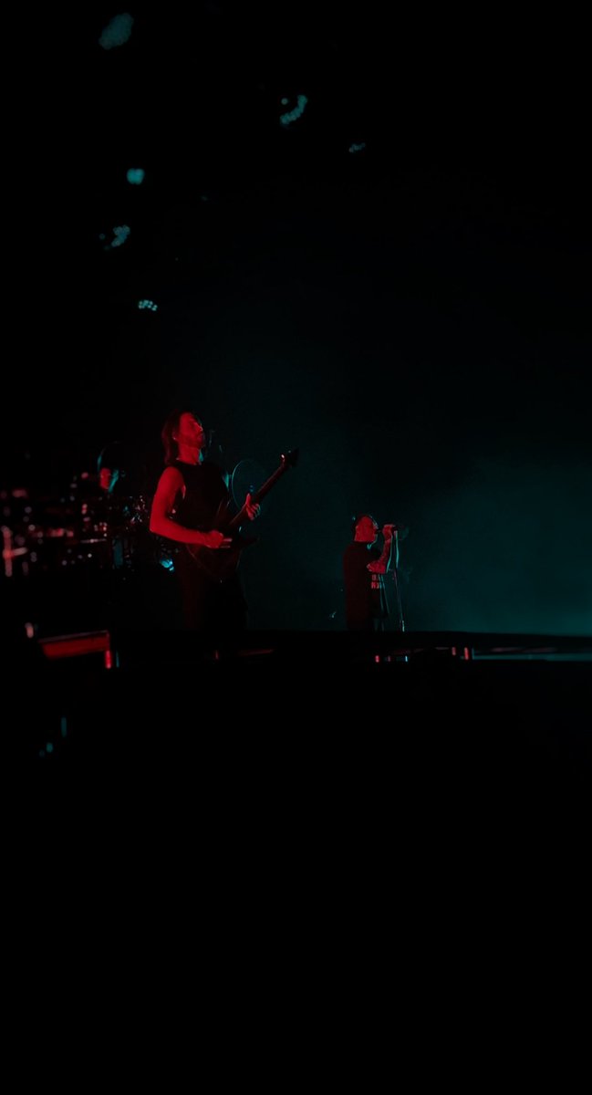avaloninmotion's tweet photo. 📸: @Architectsuk Berlin January 22th 2026 with @president_band  &amp; @LANDMVRKS

#architects #president #landmvrks #ConcertPhotography #LiveMusicPhotography https://t.co/FrRZLFRduL