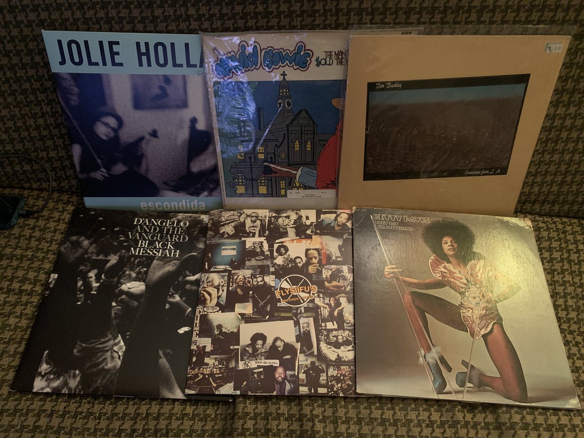 Vinyl Adventures this Sunday:

Jolie Holland @joliehollandmusic.bsky.social 
David Bowie
Tim Buckley
D’Angelo
Fly Siifu
Betty Davis