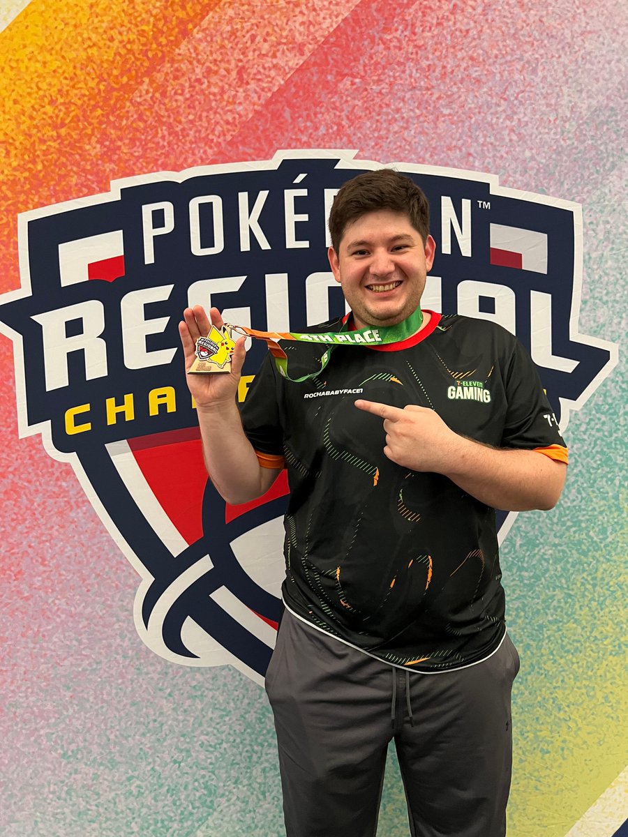 Rochababyface1 tweet media