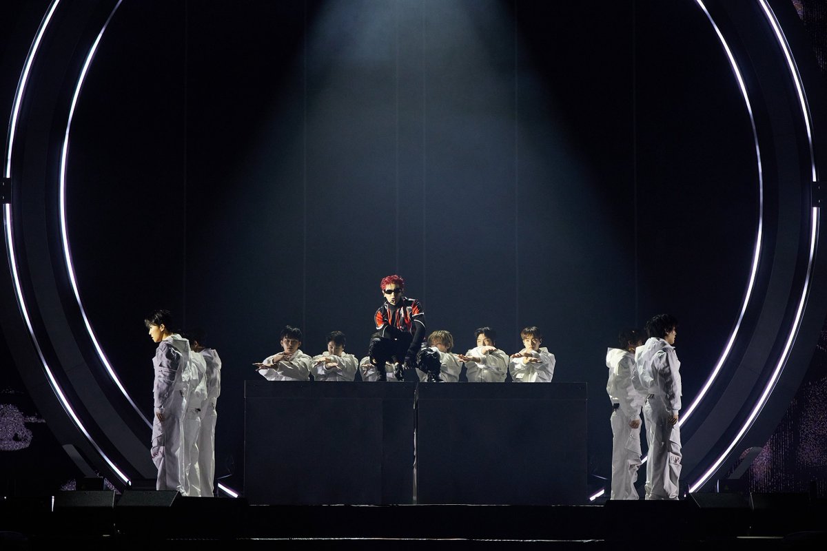 SMTOWNGLOBAL's tweet image. #NCT #태용, 단독 콘서트 ‘TY TRACK – REMASTERED’ 대성황
‘네오 수장’의 완벽한 진화… 음악·퍼포먼스·연출까지 리마스터 그 이상의 완성도!
서울서 포문 연 아시아 투어, 2026년 열일 행보 예고! “10년, 20년 계속 무대에 오를 것”

naver.me/Gplmhz5M

#TAEYONG #태용 #TY_TRACK…