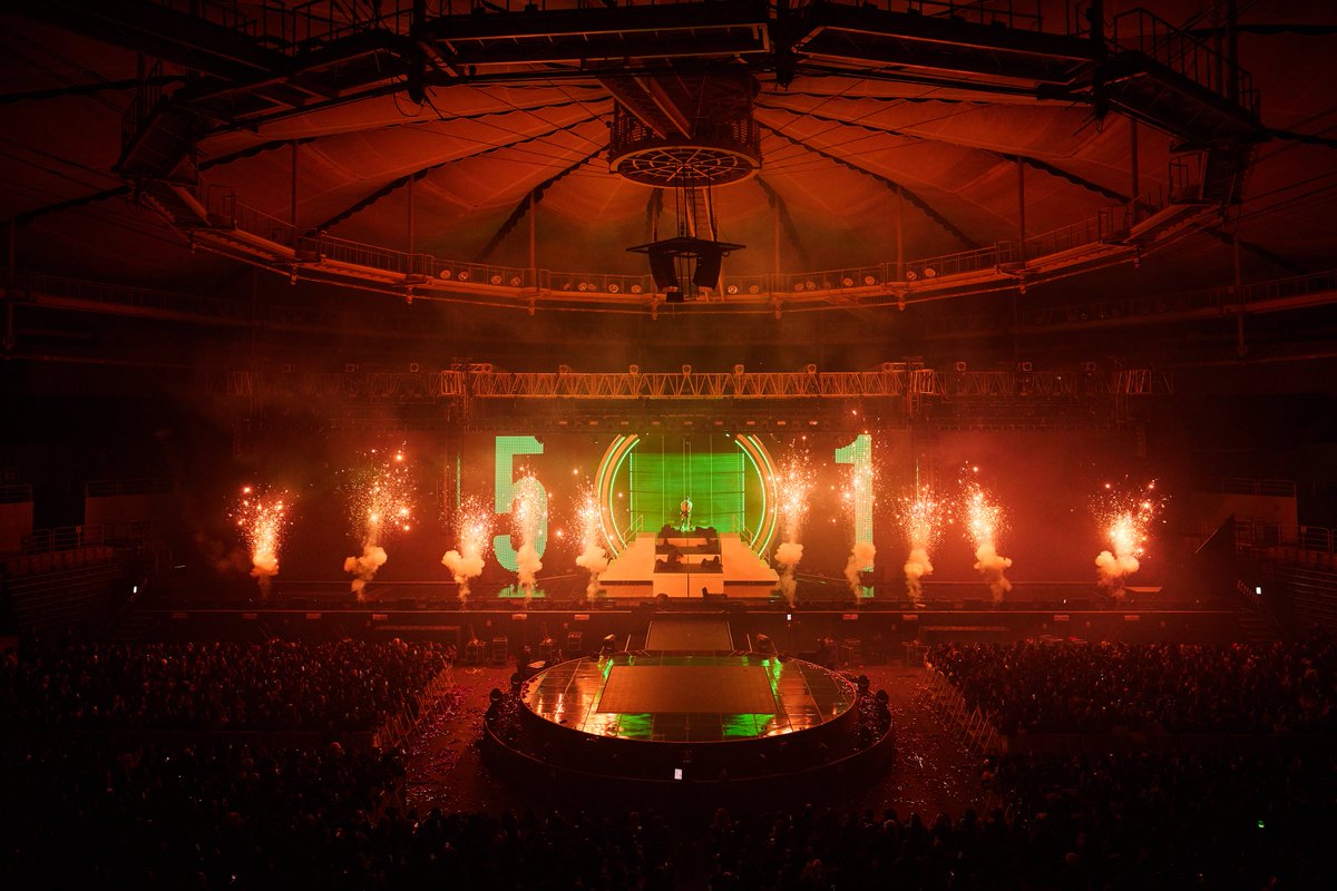 SMTOWNGLOBAL's tweet image. #NCT #태용, 단독 콘서트 ‘TY TRACK – REMASTERED’ 대성황
‘네오 수장’의 완벽한 진화… 음악·퍼포먼스·연출까지 리마스터 그 이상의 완성도!
서울서 포문 연 아시아 투어, 2026년 열일 행보 예고! “10년, 20년 계속 무대에 오를 것”

naver.me/Gplmhz5M

#TAEYONG #태용 #TY_TRACK…