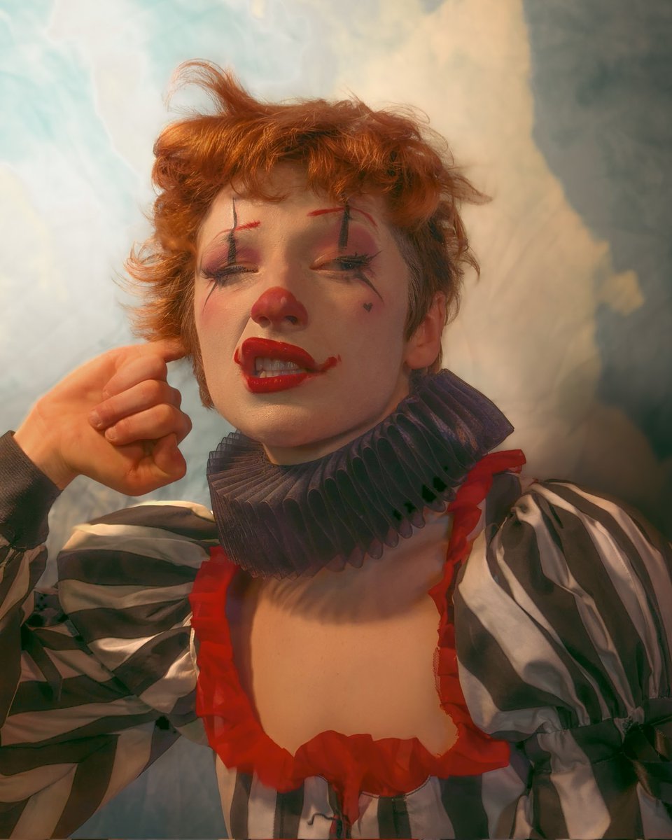 Reds References - Artistic Muse tweet media