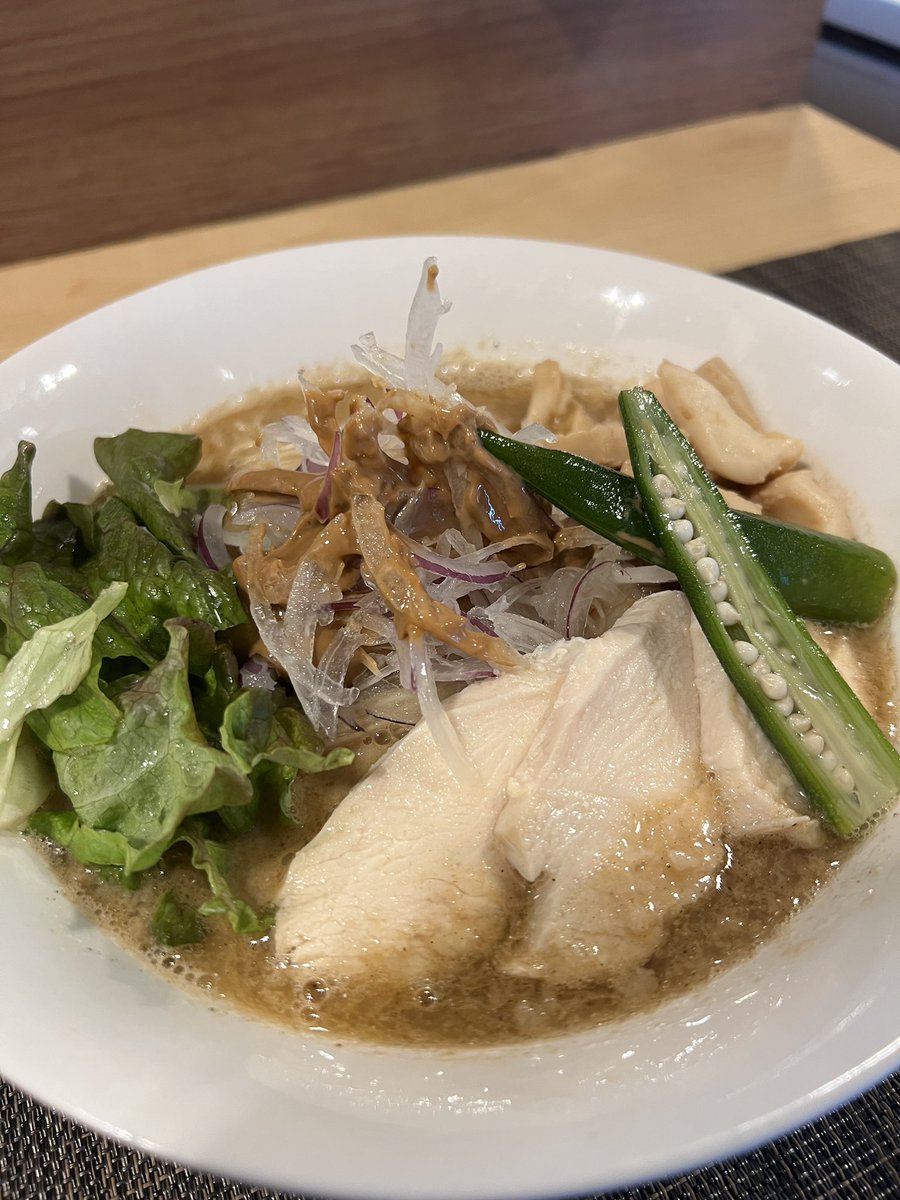 GINGINGIN001's tweet image. 🍜26日の限定商品です🍜

本日も11:00〜22:30（LO22:00）営業です

新作✨
⭕️シラチャーそば

⭕️チーズリゾット

今や希少価値
⭕️烏賊肝そば

⭕️チーズリゾット

ネギ背負います
⭕️鴨そば

⭕️鴨丼

自分へのご褒美
⭕️大葉ジェノベーゼ限定和え玉