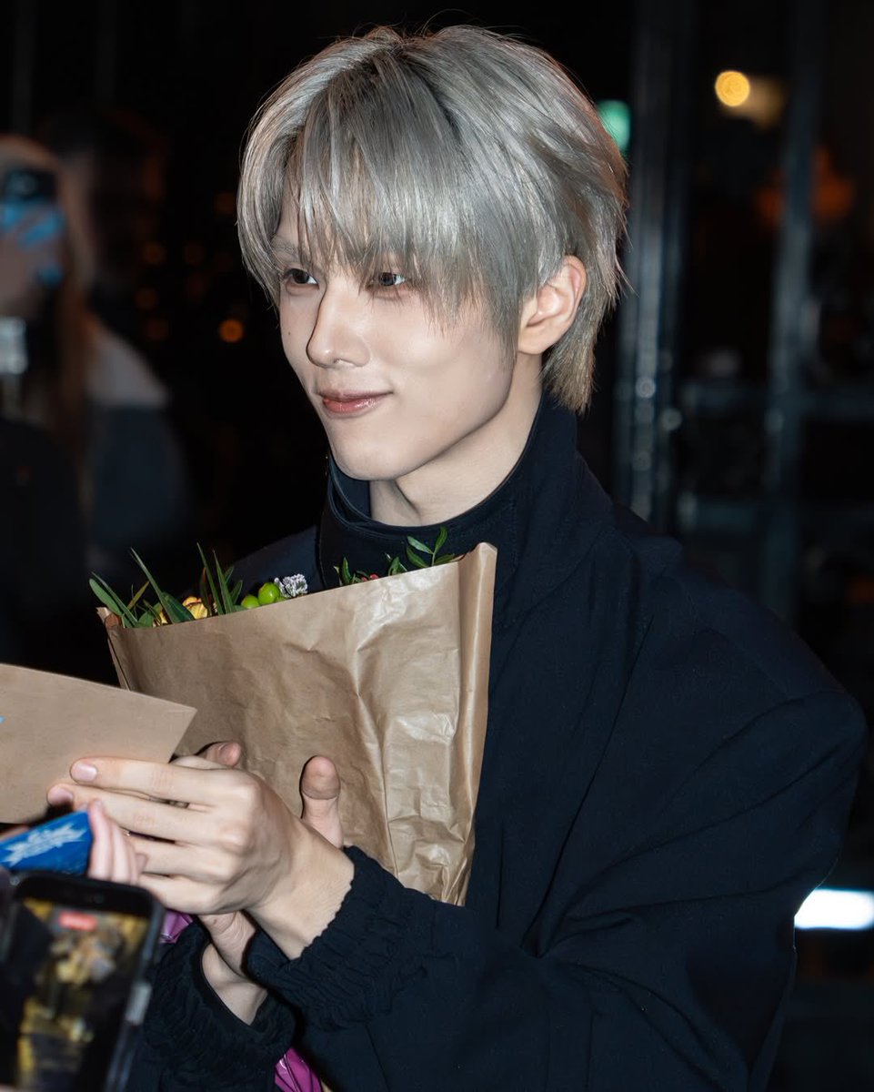 BABYJISUNG_TH's tweet image. 260126 VIEW OF THE ARTS/FASHION IG UPDATE (1)

จีซองจากในอินสตาแกรม View of the arts/Fashion ที่ถ่ายโดยคุณ Alessia Belotti ค่ะ🤍

ฝากทุกคนเข้าไปกดไลก์ กดรีโพสต์ และคอมเมนต์ที่โพสต์นี้ในอินสตาแกรมกันเยอะ ๆ นะคะ✨

🔗 instagram.com/p/DT8uDuQiCzA/…

#SYSTEMFW26xJISUNG