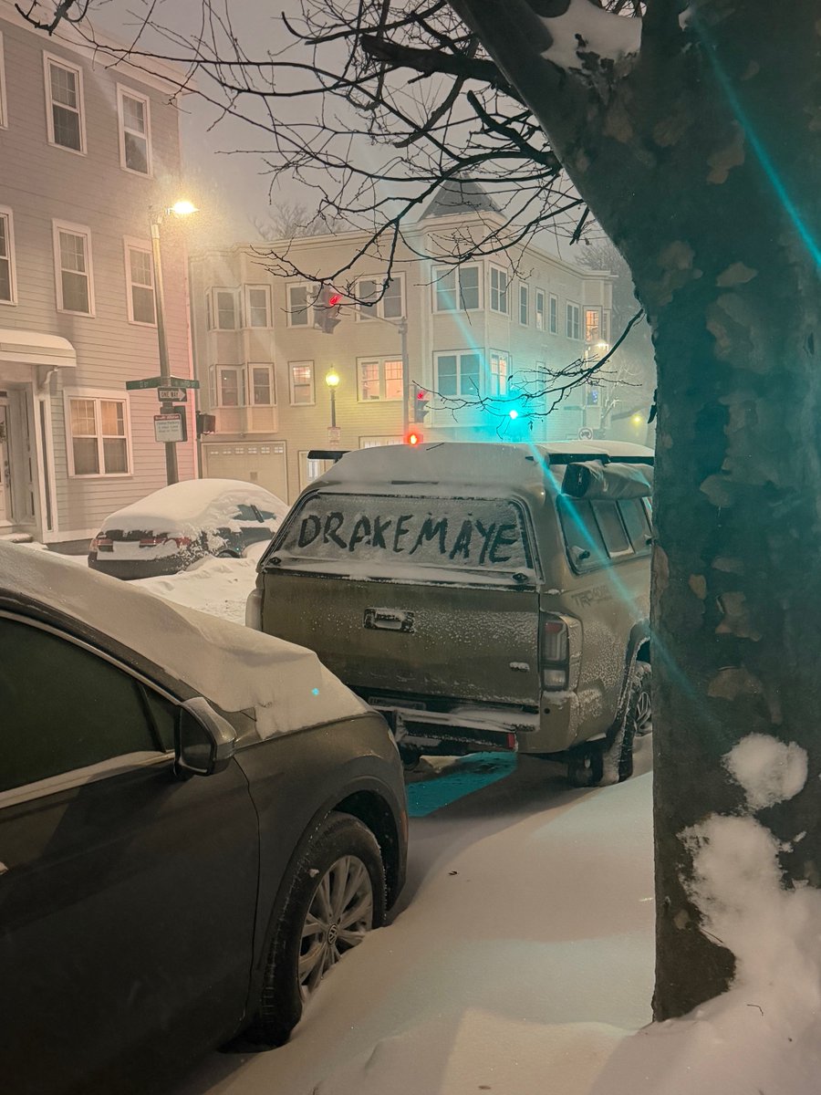 Only In Boston tweet media