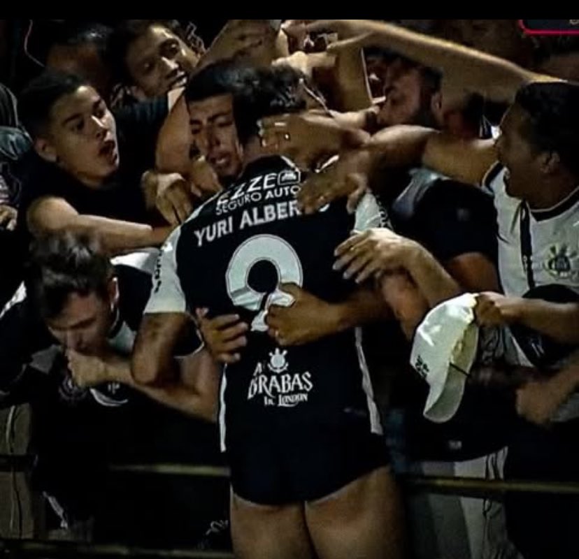 Jakellyne tweet media