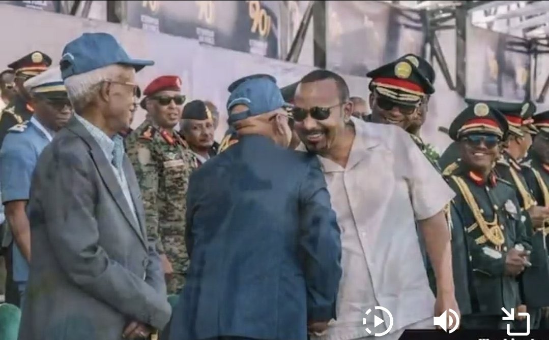 CE33AD's tweet image. በነዚህ እና ስለነዚህ፣ የሞተው ሰው ብቻ ሳይሆን፣ አገር፣ ትውልድና የአገር ፍቅር ስሜት መሆኑን ሳስብ፣ ግርም ድንቅ ይለኛል::

እነሱ ግን፣ ድሮም አሁንም፣ የሚኖሩት ለሆዳቸው ነው! 

አይ TPLF! መጨረሻቸው እንዲህ ይሆናል ብሎ ማን አሰበ!