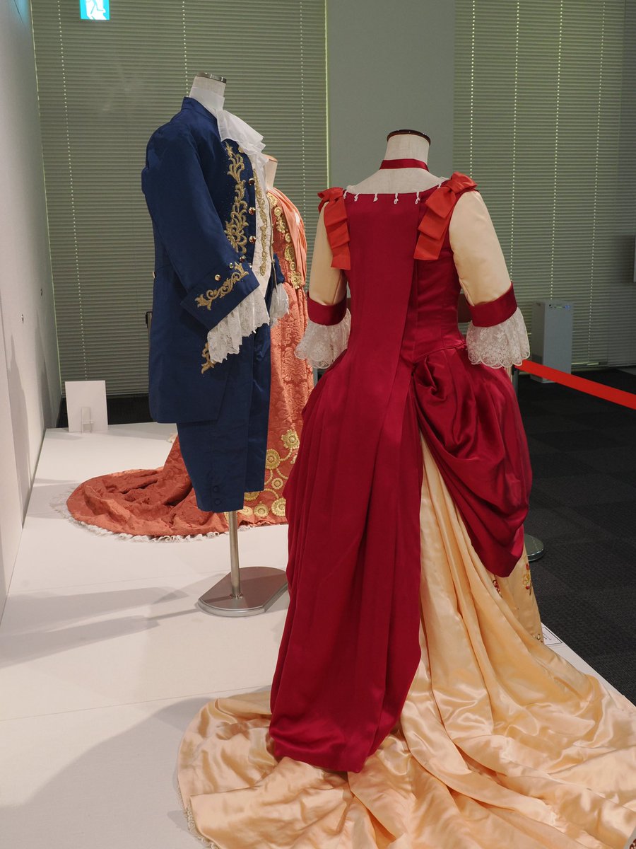 大妻女子大学博物館のお姫様の装い展に。鹿鳴館の華と呼ばれた佐賀藩