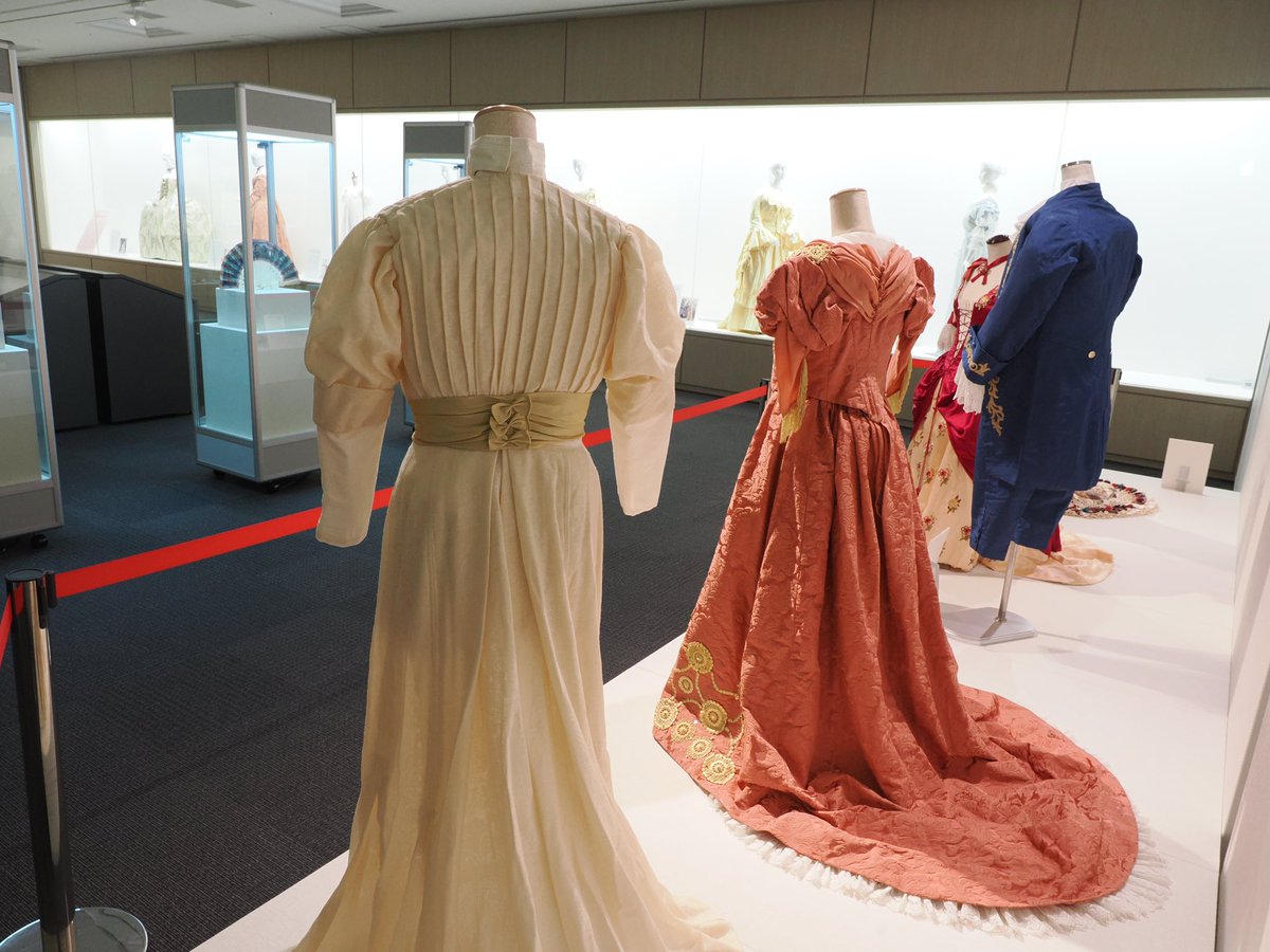 大妻女子大学博物館のお姫様の装い展に。鹿鳴館の華と呼ばれた佐賀藩