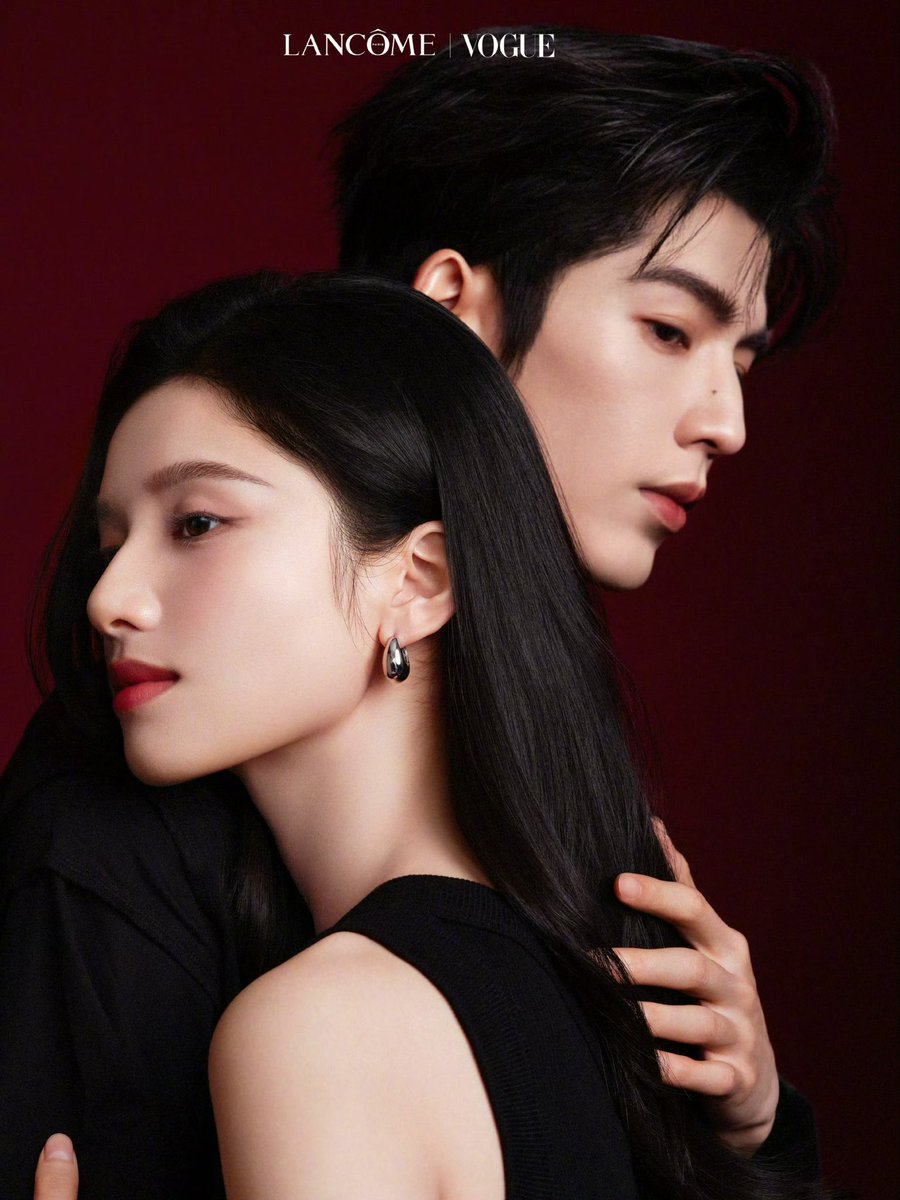 linghearchive's tweet image. 📸 Zhang Linghe and Zhang Jingyi for LANCÔME x Vogue #张凌赫 #ZHANGLINGHE