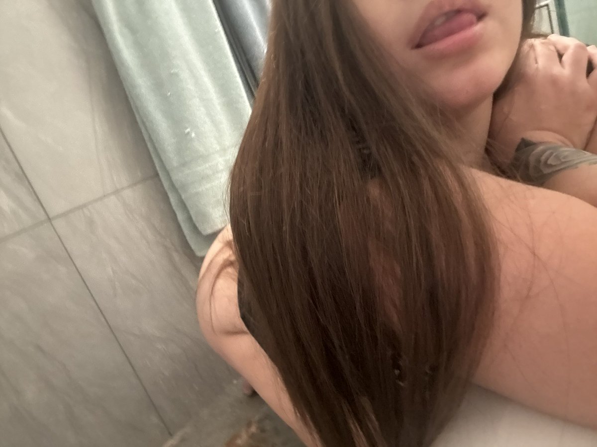 KittyKash tweet media