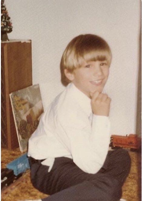 commons96055467's tweet image. Sascha Riley, if America forgets your tortured story of trump raping you as a child as you said, we lose our decency, our humanity and our country. Dear hero veteran, I got your back. My followers, say you do too.