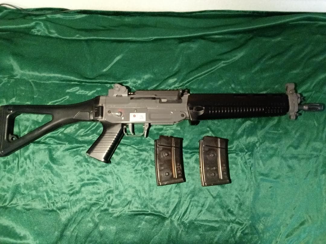 Pin_shooters's tweet image. 【カスタム済みエアガン販売中！】
東京マルイ SIG551 + FET

高効率な配線設計でMOSFETを搭載！
純正よりもレスポンスが良く、滑らかな撃ち心地を実現。

もちろんリポバッテリーにもそのまま対応します！

↓詳しくはメルカリで！
jp.mercari.com/item/m63140637…