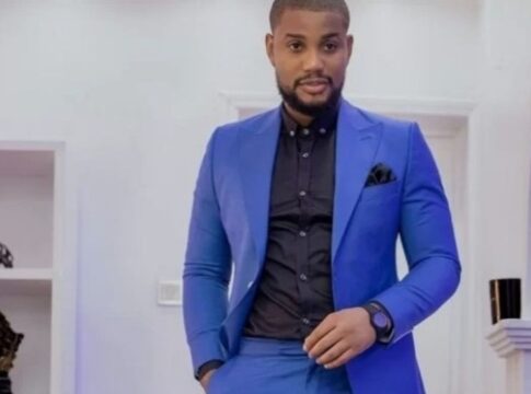 echotitbits's tweet image. Fans Raise Alarm Over Nollywood Star Alex Ekubo’s Long Absence
echotitbits.com/fans-raise-ala…
.
.
Photo Credit: The Whistler