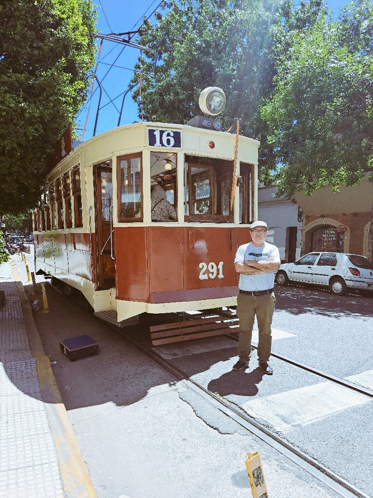 El Tranvía Histórico de Caballito es un viaje al siglo pasado en pleno 2026. 🚋✨ Desde 1980, revive la Buenos Aires de antaño.
Imposible no recordar a Paraguay y sus tranvías de Asunción (1871-1997). 🇵🇾🇦🇷 Dos países unidos por el recuerdo sobre rieles. ¡Un imperdible! 🎫