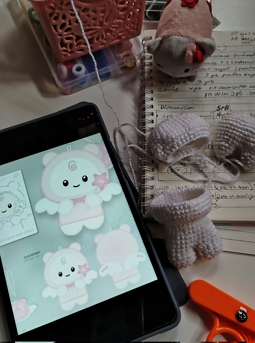 _celesttia's tweet image. Holis yo estoy preparando un tutorial, por ahora este es el modelito de como me va quedando por si quieren seguirme en mí cuenta de TikTok, lo estaré subiendo en estos días ♡ tiktok.com/@day_dreamingc…