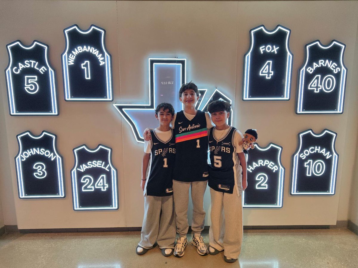 TerryCanales40's tweet image. Enjoying every minute of my kids. Between Bebo’s baseball game and Caleb’s Spurs basketball trip, we sure have had a fun time. Enjoy the moments and treasure the memories! 

#DadofBoys #MakingMemories