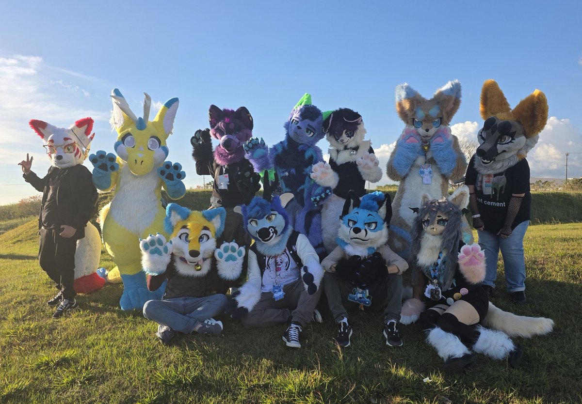 KTikaani's tweet photo. Todas was awsome day!❤️❤️❤️ I really enjoy animacon ! Costa Rican furries!! 🥰🥰❤️🇨🇷
#furmony #鸿萌造物 #furry #fursuit #fursuiter #furryfandom #fursuiteveryday #furrymeet #anime #animacon #animacon2026 #costarica🇨🇷 https://t.co/UflcRbhXxw