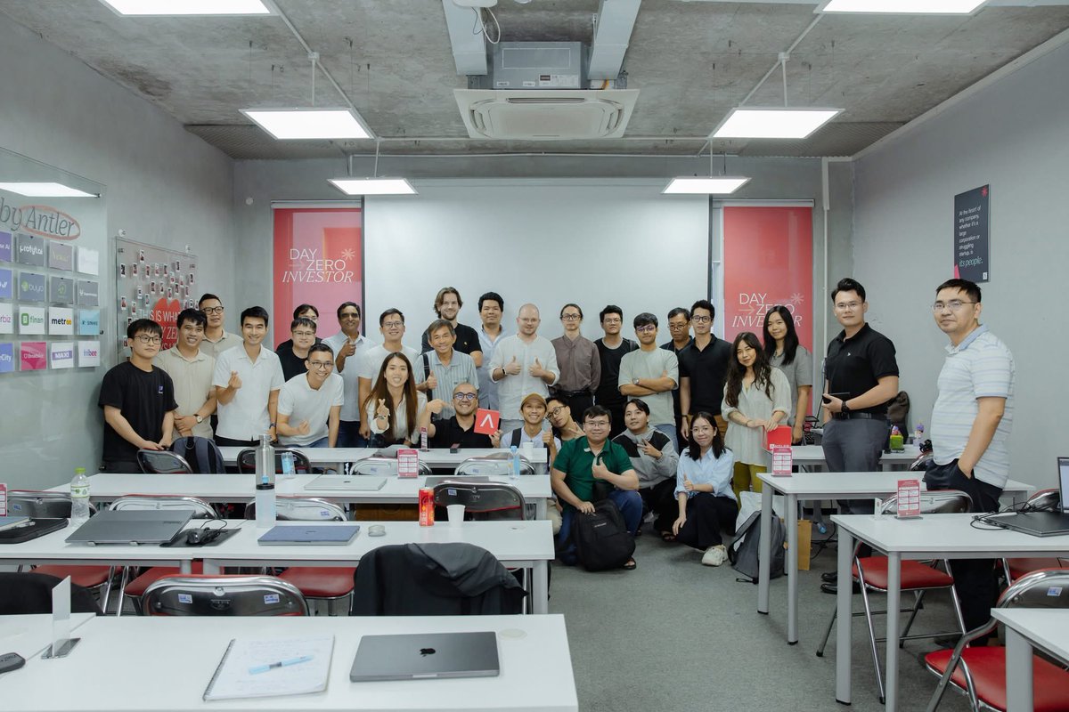 Duy /zuey/ tweet media