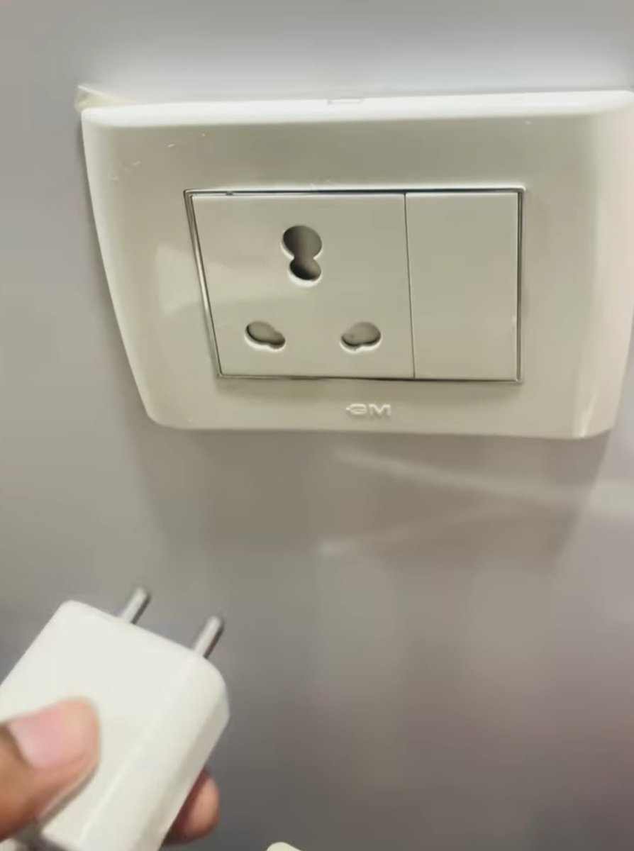 whoever invented this socket, needs a proper belt treatment