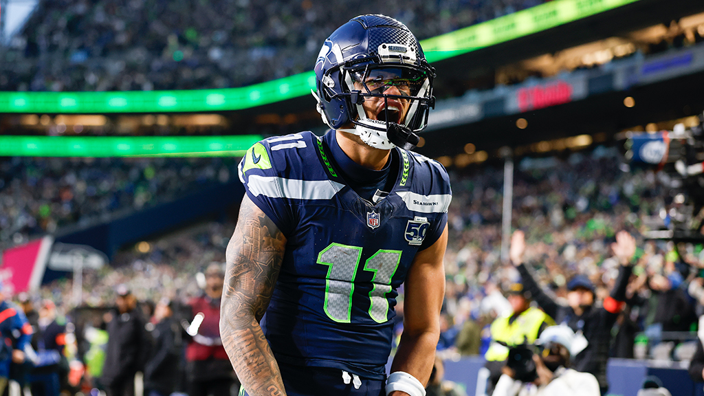 AroundTheNFL's tweet image. 𝗕𝗥𝗘𝗔𝗞𝗜𝗡𝗚: Seahawks outlast Rams, 31-27, in NFC Championship Game thriller, will face Patriots in Super Bowl LX

nfl.com/news/rams-seah…