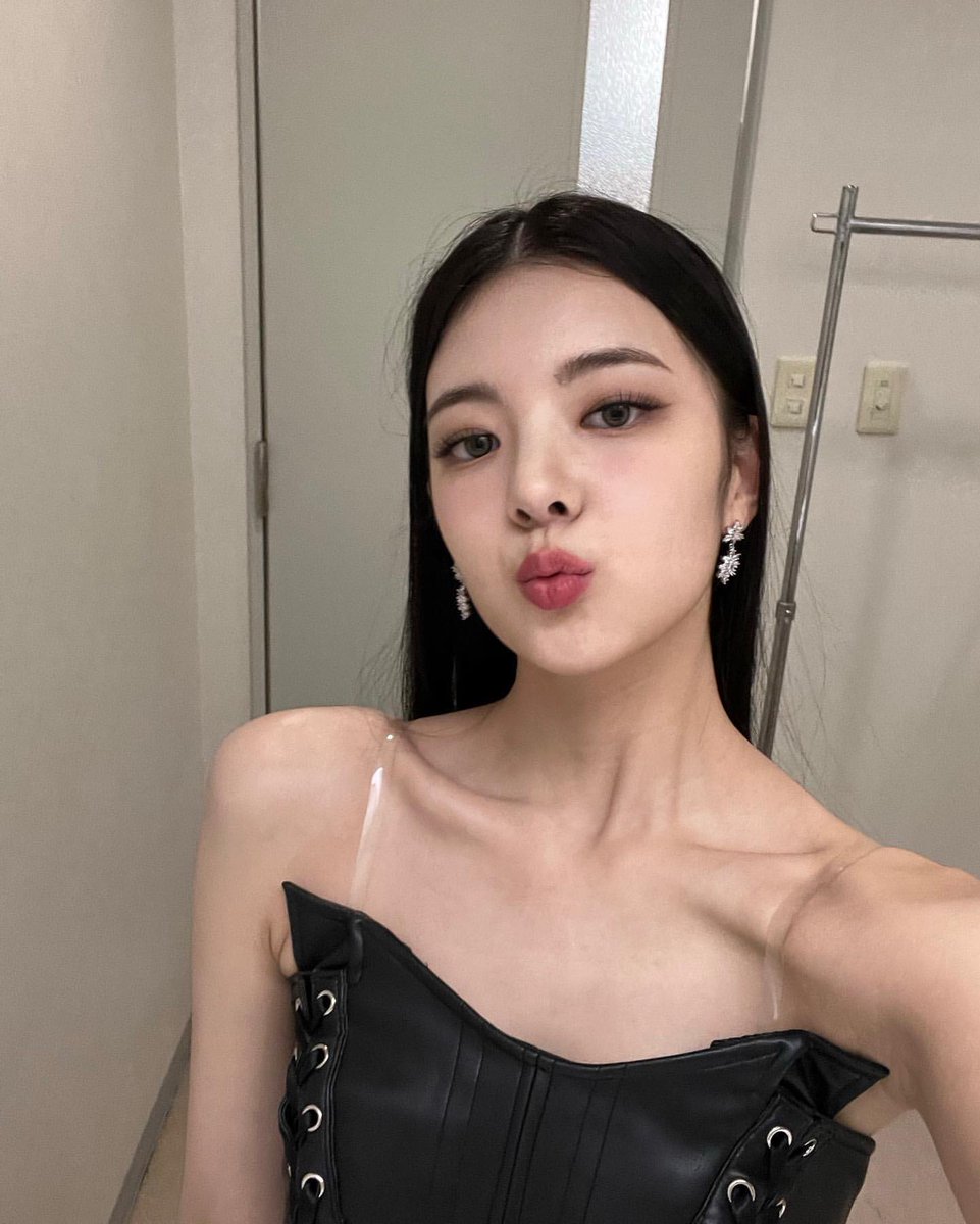SUℕ𔘓’𝐙Y tweet media