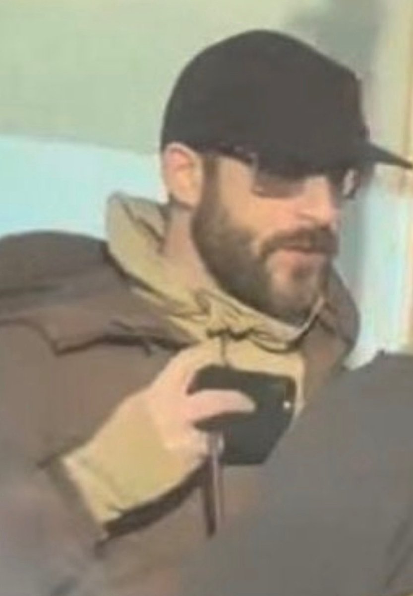 MorganC000's tweet image. Most staged incidents follow recurring criteria or patterns. ⬇️
Applying them directly to the January 24, 2026, alleged fatal shooting of Alex Pretti (37-year-old ICU nurse, shot by federal Border Patrol/ICE agents in Minneapolis during an anti-ICE protest) — based on a several…