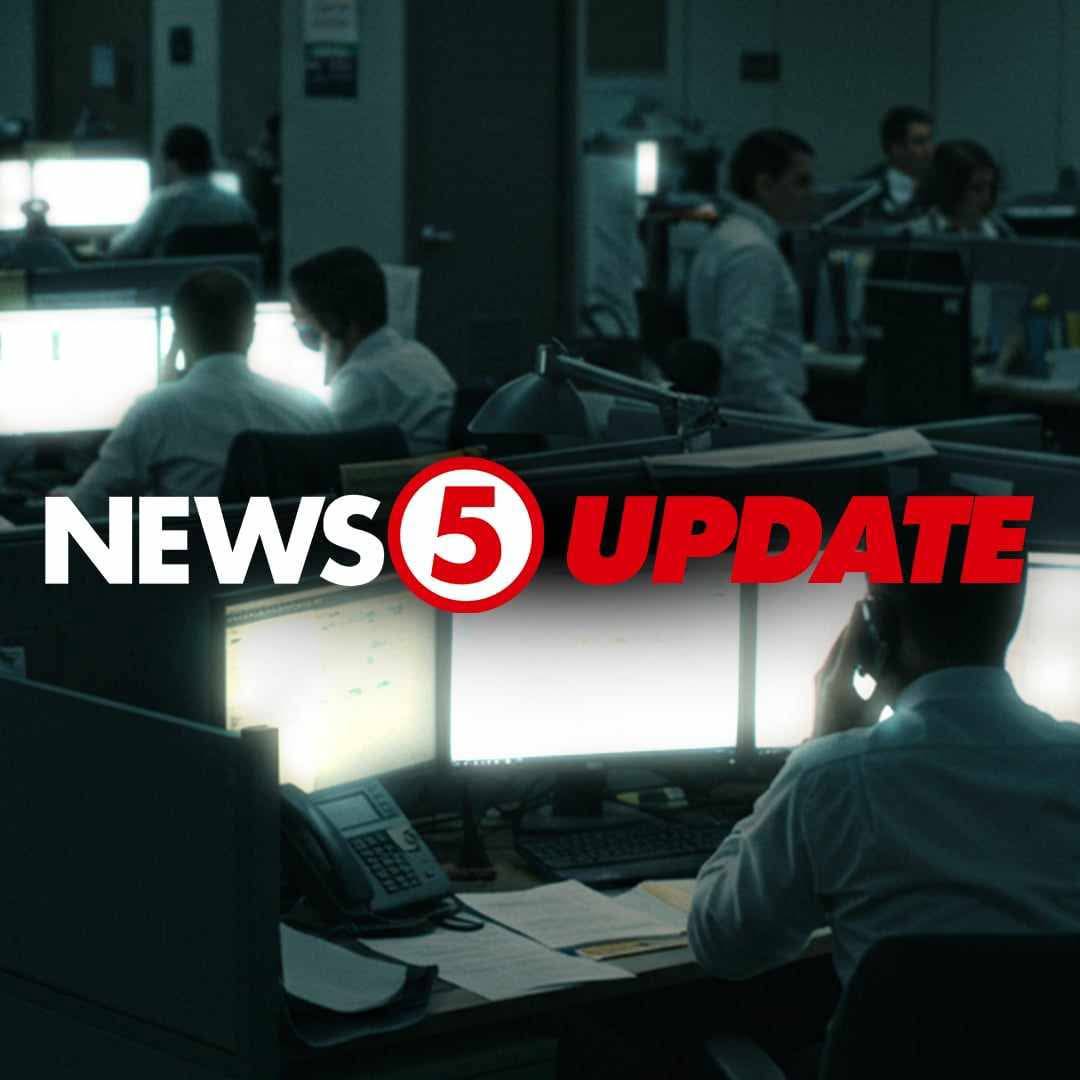 NADAGDAGAN ANG CASUALTY

Umakyat na sa 15 ang nasawi sa lumubog na barkong MV Trisha Kerstin 3 sa Baluk-Baluk Island, Basilan nitong Lunes ng madaling araw, Jan. 26, ayon kay Phlippine Coast Guard Commander (PCG) Rommel Dua.

Nasa 316 naman ang nasagip, habang 28 ang patuloy na