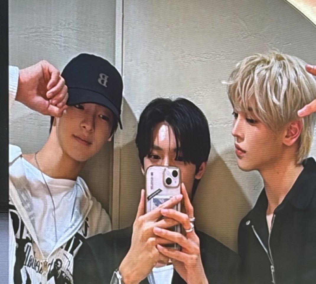 강 💭 tweet media