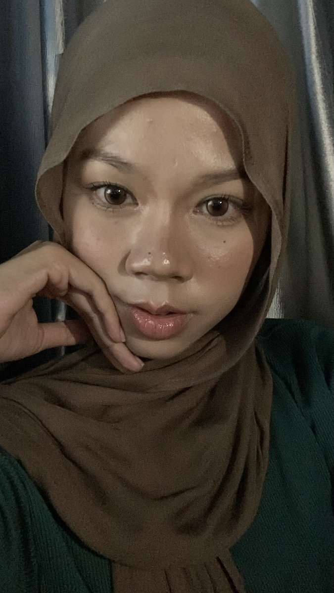 thisaemeyya tweet picture