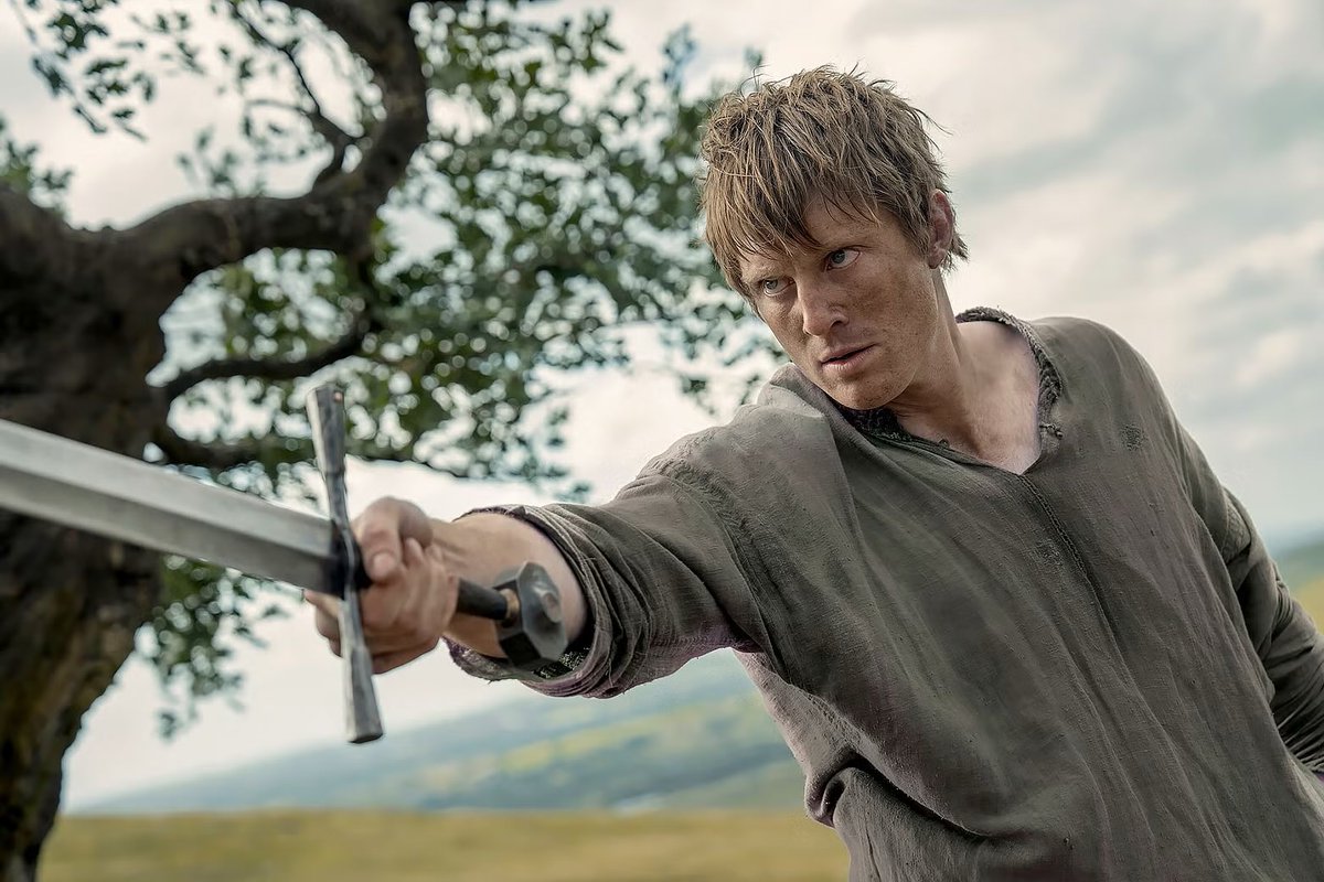 “A knight is sworn to valor… but honor is heavier than a sword.”

#Knightofthesevenkingdoms