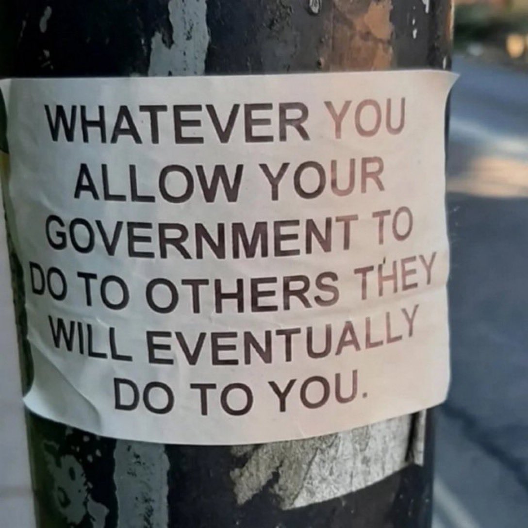 <a href="/itsdeaann/">Dean Withers</a>