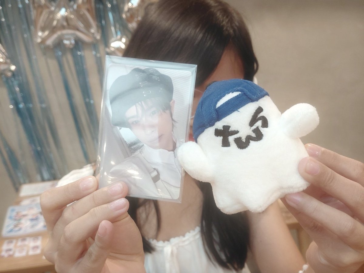 hoondahues's tweet photo. ⭐️🍙%🍏 ꒰ tws 2nd anniv &amp; hanyudoz bday celeb .ᐟ ꒱ 💭🎼🫧

ty for the fun event po, @twsproject42 !!! ❤️‍🩹

#AngelsWithUs 🪽 https://t.co/E6vAgma10U