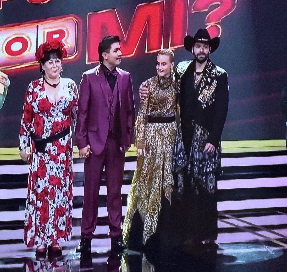 vayavayatv's tweet photo. La primera pareja eliminada de ¿Apostaría por mi?  Alina y Jim
#ApostariasPorMi https://t.co/qFkhFfapzc