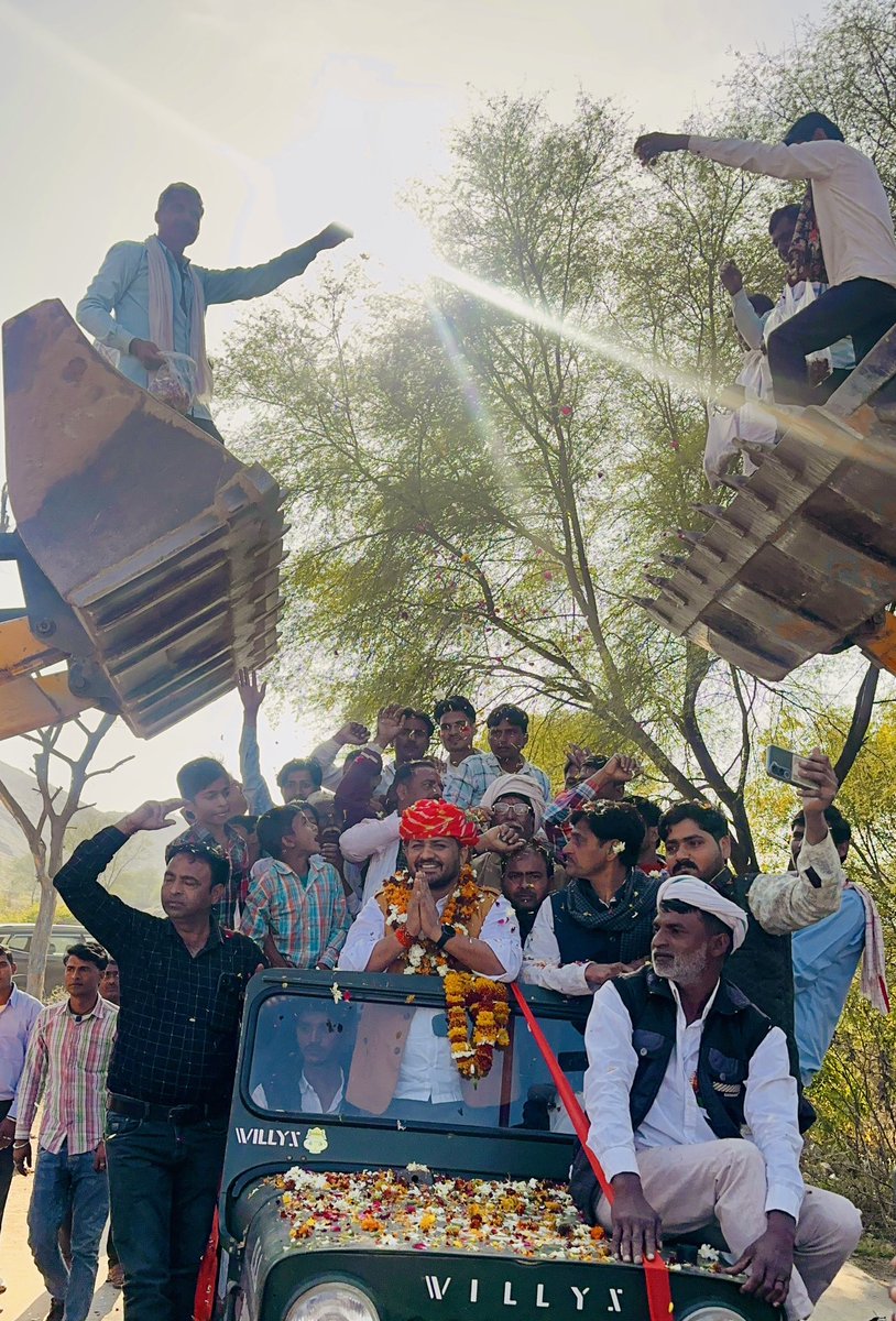 chandusainishp's tweet photo. अमावरा, बामनवास में भव्य स्वागत….
#cpsaini #chandraprakashsaini https://t.co/aTd5KIktC3