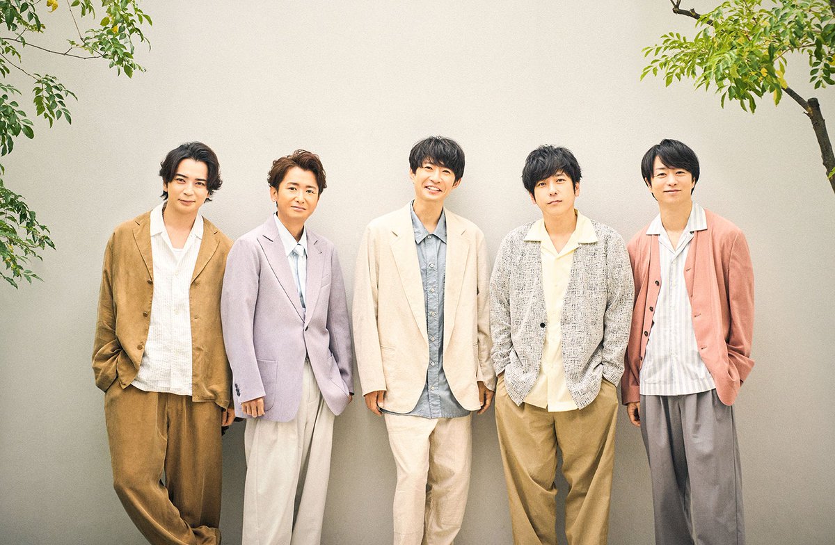 ＼嵐、5年ぶり新曲🎵／
「Five」リリース発表

配信リリース→CDとしても発売
あわせて新アー写も解禁❕️

🔻収録内容詳細
mdpr.jp/music/4719668

▫️3⽉4⽇（⽔）
デジタルシングルとして配信リリース

▫️5⽉31⽇（⽇）
ファミクラストアオンライン限定販売商品として、CDシングルでも発売