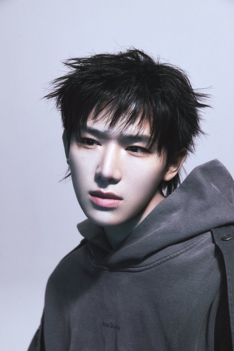 MODYSSEYWORLD's tweet image. MODYSSEY (모디세이) 
Official Profile

#YICHEN #이첸 

#MODYSSEY #모디세이