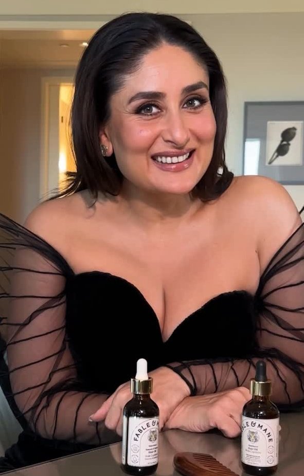 Kareena mommy 🥵🔥

#KareenaKapoor #KareenaKapoorKhanhot #KareenaKapoorKhan #Kareena