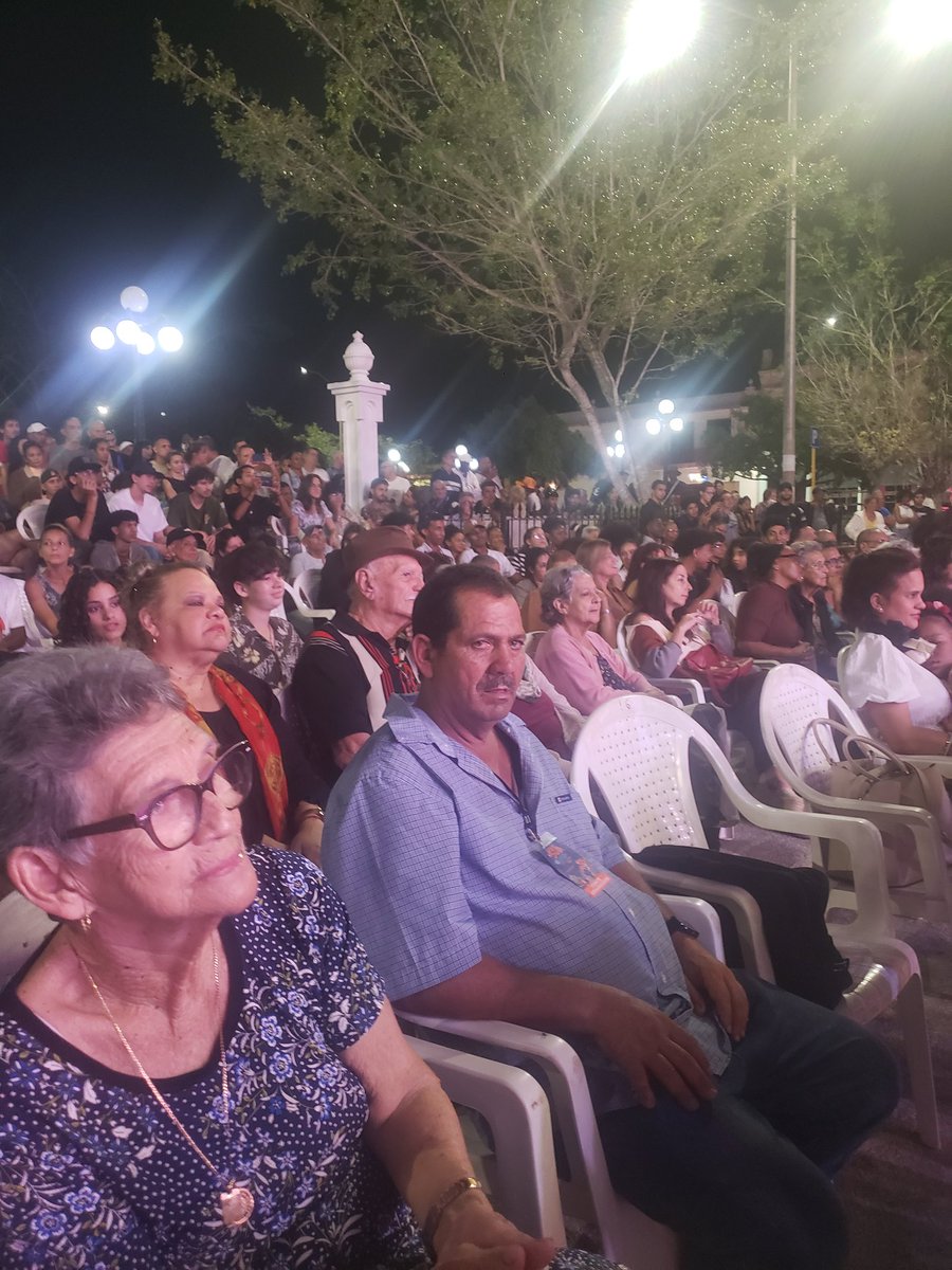 El Festival Jazz Plaza ya es una realidad en #HolguínSí y es un #HonorHolguinero tenerlo aquí