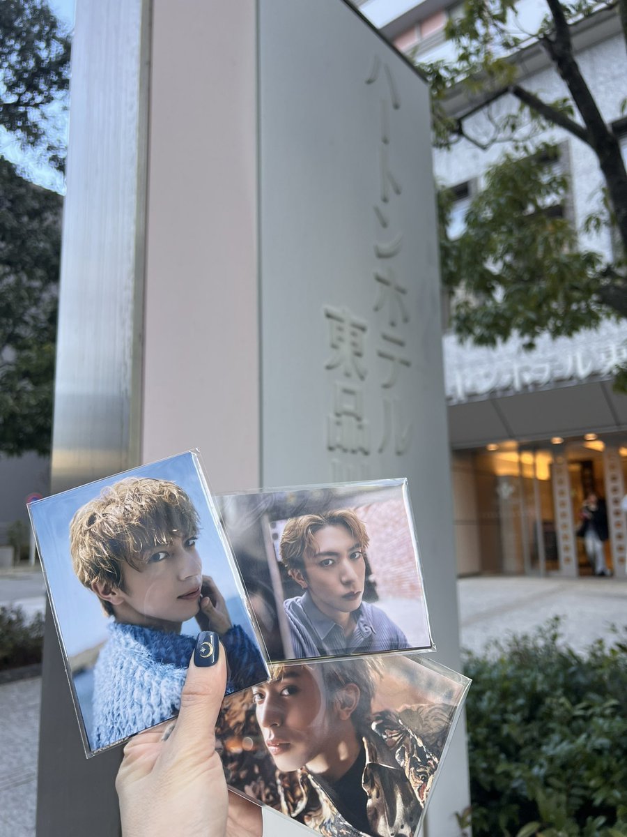 カレンダーお渡し会♡
松島くんの笑顔たくさん浴びれましたが
あまりに美しすぎて言葉を失い
最初に出た会話が「緊張します」だったの反省💦

それでもなんとか絞り出して本公演の事お話できてよかった✨
祈蛸異聞好きな舞台だったので直接伝えたかったんだ！

サイン入りカレンダー大切にします！