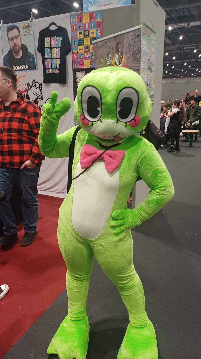 SkyeReddenVO's tweet image. RIBBIT COSPLAY SPOTTED AT MEGACON???

WHO IS THIS PERSON WHERE CAN I FIND THEM

PLEASE SPEED I NEED THIS