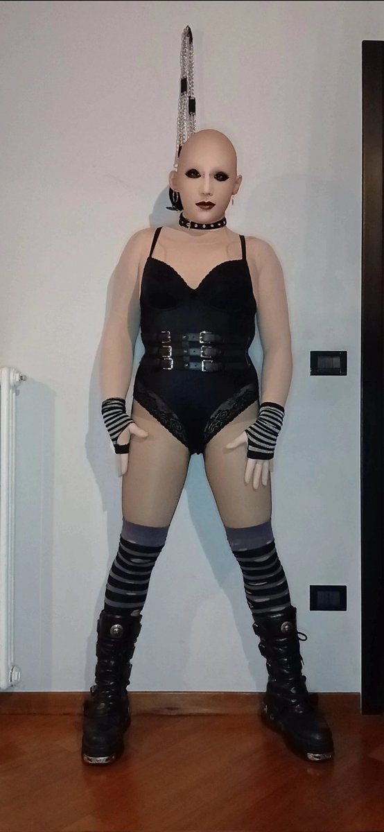 EncaseDoll tweet media