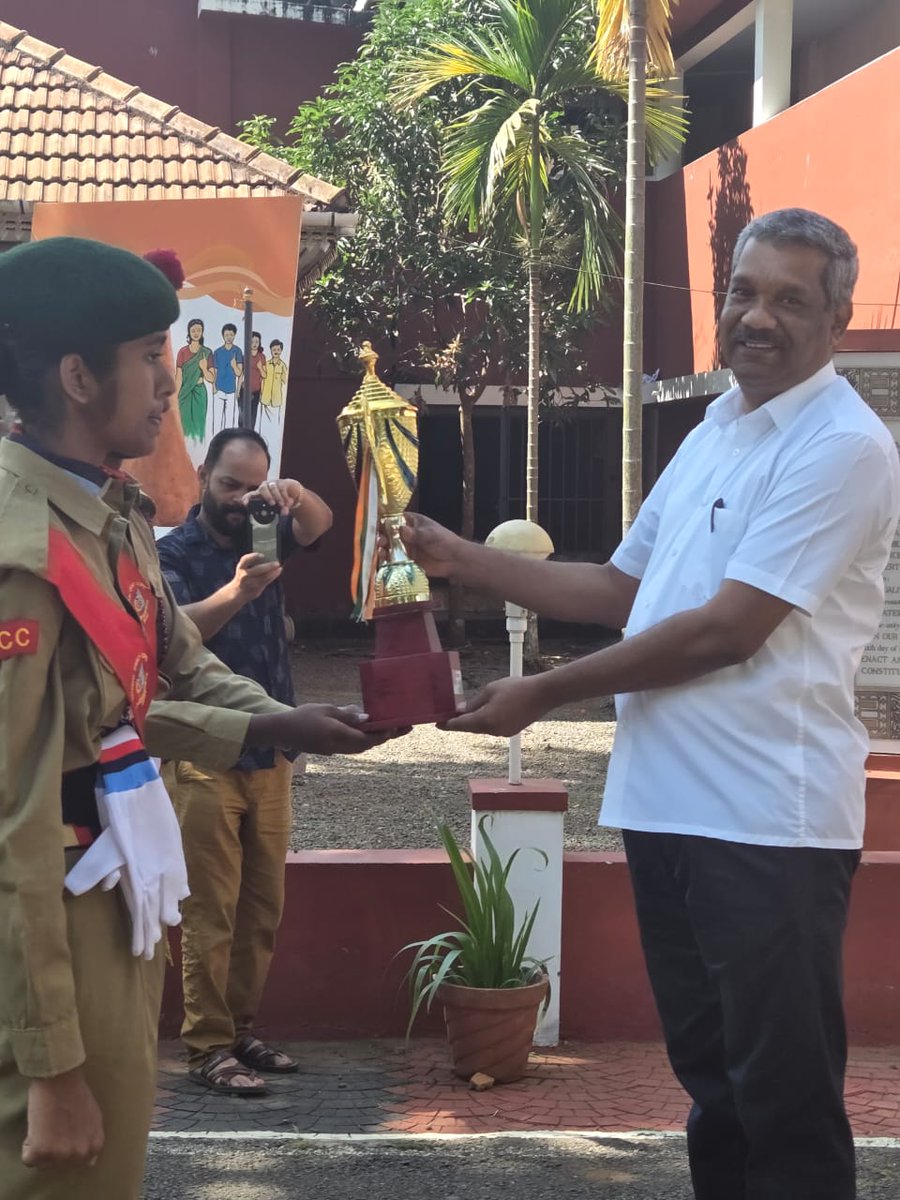 JNV Kottayam NCC (16 Kerala Bn) excelled at the Republic Day Parade, Kottayam-JD Boys 1st, JW Girls 2nd. Trophies awarded by Hon’ble Minister Shri. V. N. Vasavan &amp; DC Shri. Chethan Kumar Meena, IAS🇮🇳
<a href="/nvsrohyd/">NVS RO Hyderabad</a>
<a href="/NVSHQ_/">NVSHQ</a>
<a href="/PMOIndia/">PMO India</a>
<a href="/EduMinOfIndia/">Ministry of Education</a>