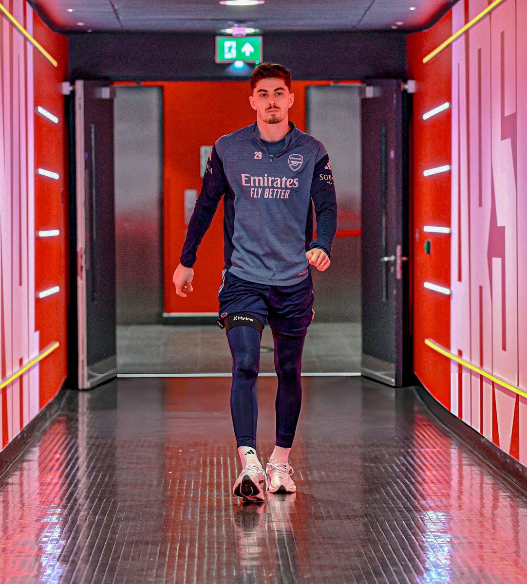 now_arsenaI's tweet image. The best hope we have of keeping our lead at the top of the Premier League table lies on this man’s shoulders.

The last roll of the dice to get this attack clicking.

No pressure, Kai.