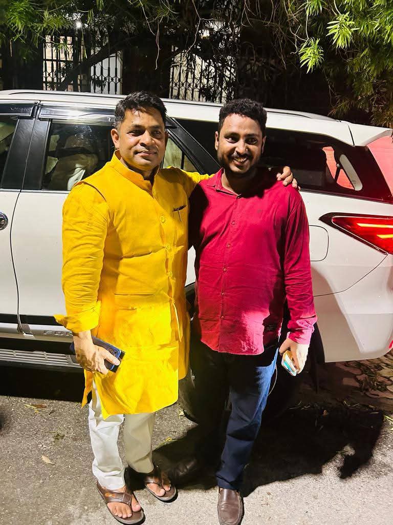 kundankarn47's tweet photo. लाखों युवाओं के प्रेरणास्रोत एवं मेरे आदर्श,उत्तर प्रदेश विधान परिषद सदस्य व प्रदेश महामंत्री भाजपा उ. प्र बड़े भैया श्री सुभाष यदुवंश जी को जन्‍मदिन की हार्दिक बधाई ।

मां शारदा की कृपा सदैव आप पर बनी रहे। स्वस्थ रहें, दीर्घायु हों, शुभकामनाएं! https://t.co/Vx1QJSlegV
